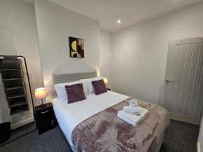 16 Newcastle street by Prestige Properties Serviced Accommodation